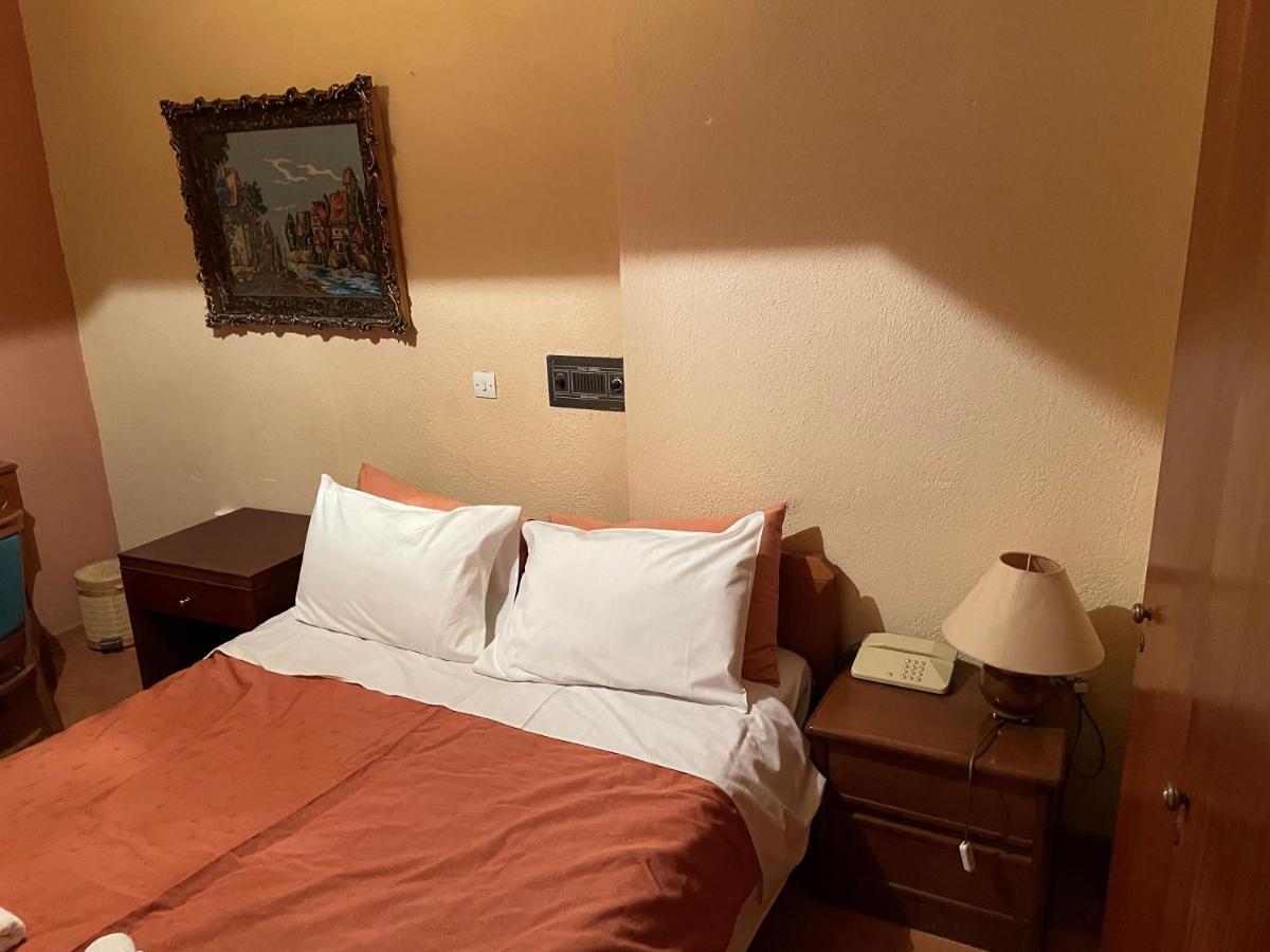 Epoca Apartment *